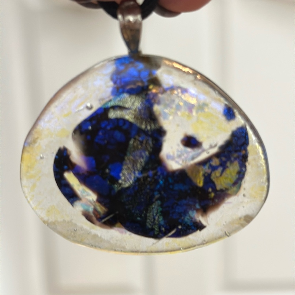 Beautiful Large Signed Glass Vintage Pendant On Cord Necklace - Picture 15 of 15